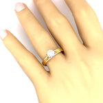 18ct Yellow & White Gold Diamond Single Stone Ring