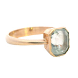 ELEGANT 9CT YELLOW GOLD SINGLE STONE TOPAZ RING