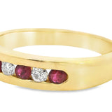 ELEGANT 18CT YELLOW GOLD 5 STONE RUBY & DIAMOND RING