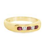 ELEGANT 18CT YELLOW GOLD 5 STONE RUBY & DIAMOND RING