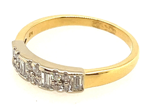 18ct Yellow & White Gold 16 Stone Diamond Ring 